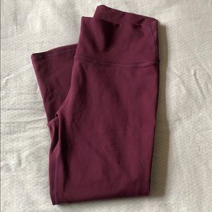 Fabletics High-Waisted Solid Powerhold Crop